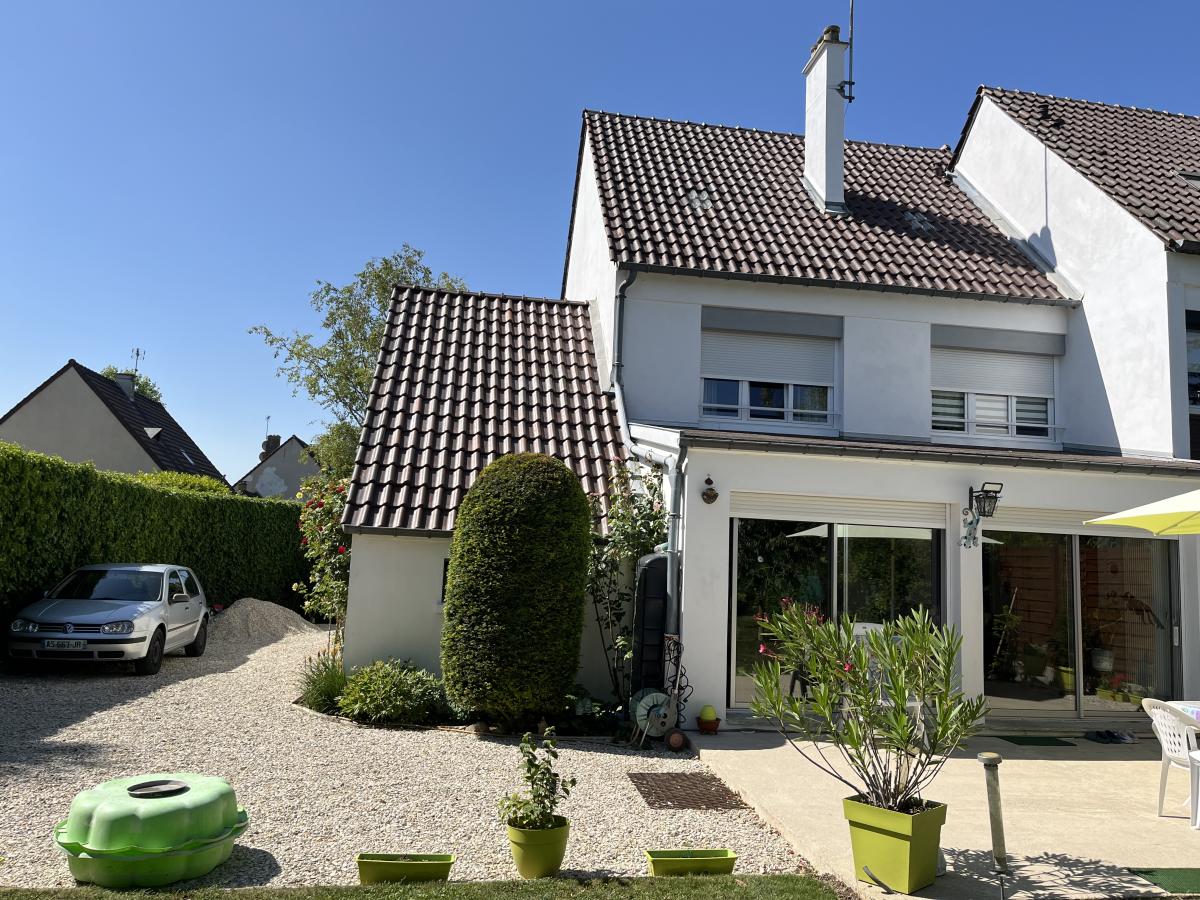 Immobilier vente à BLANCS COTEAUX Maison 