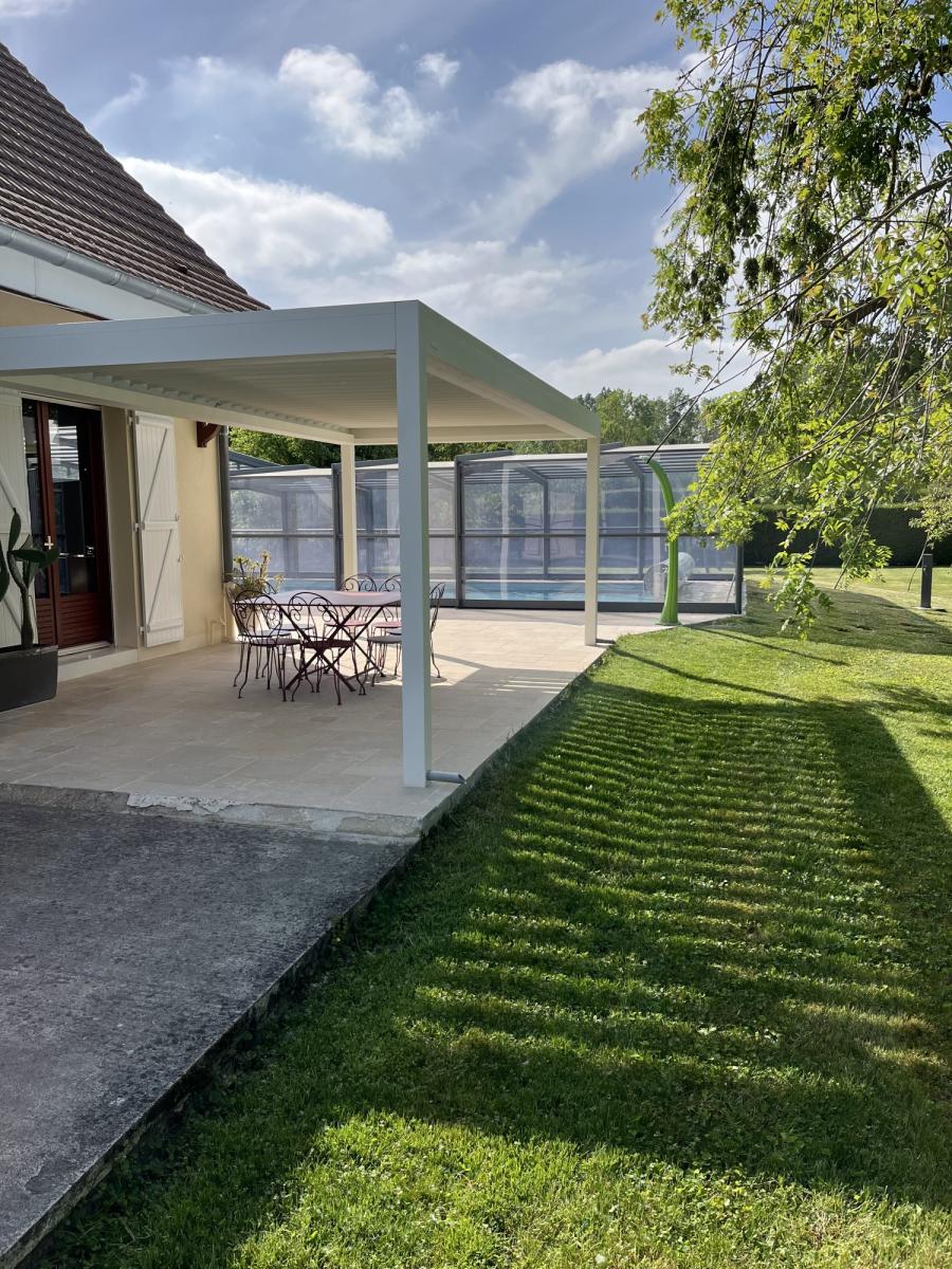 Immobilier vente à BLANCS COTEAUX Maison - Type 8