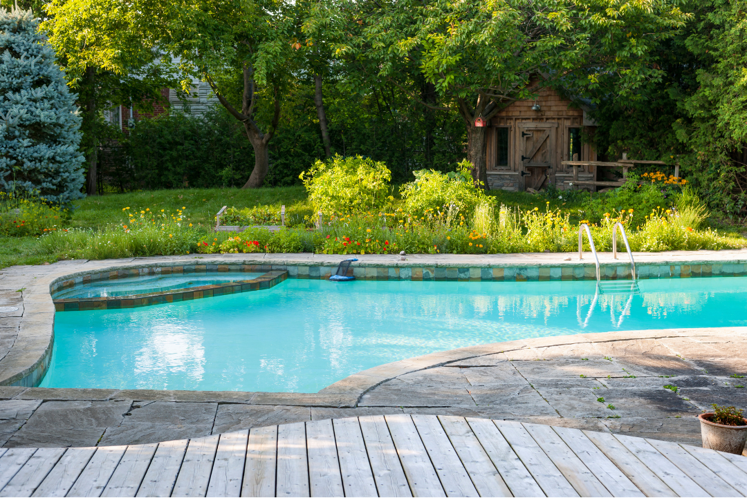 Vous installez une piscine chez vous ? Voici 7 choses à savoir !